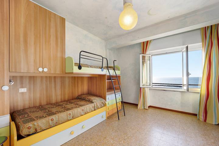 Ferienhaus für 6 Personen, mit Balkon in Imperia Provinz - 2