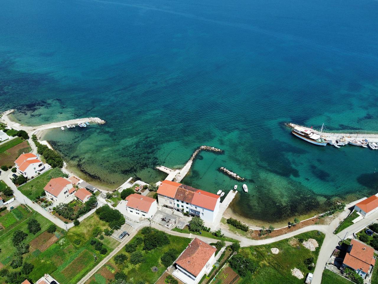 Ganze Wohnung, 1-Zimmer-Ferienwohnung am Strand Nevidane, Pasman A-323-b in Nevidane, Pasman