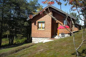 Gîte pour 4 personnes, avec jardin à Saint-Genès-Champespe
