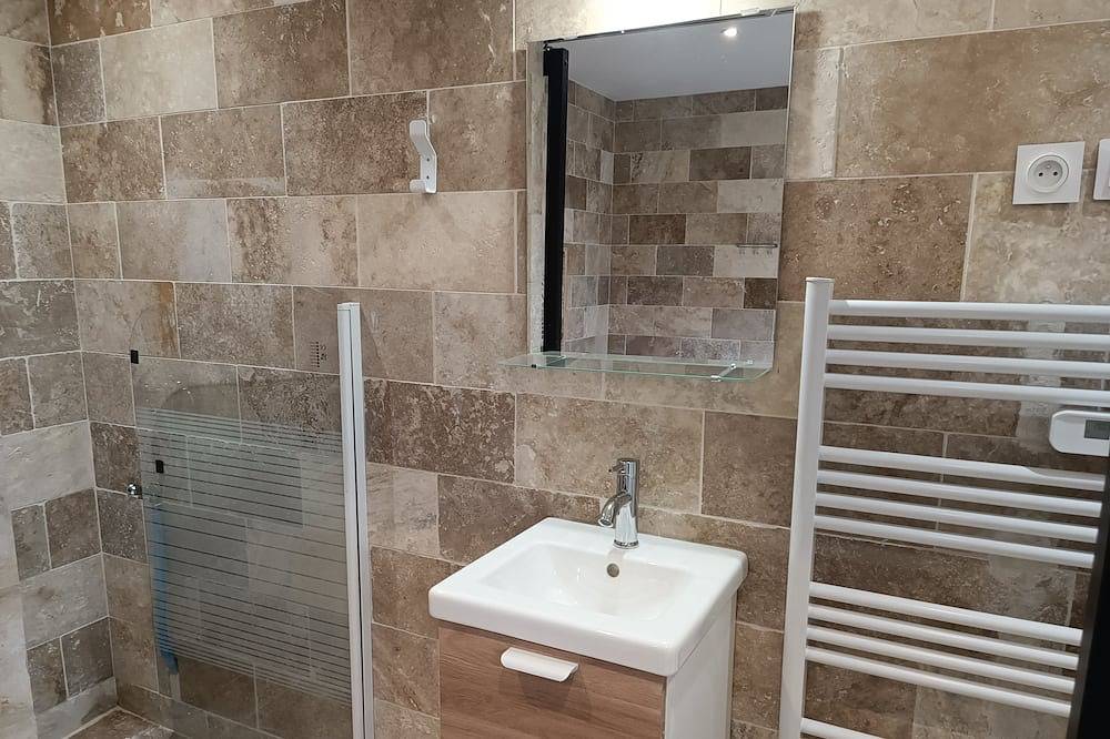 Chambre 2 pers. avec salle d'eau et wc in Saint-Pardon-de-Conques, Région de Langon