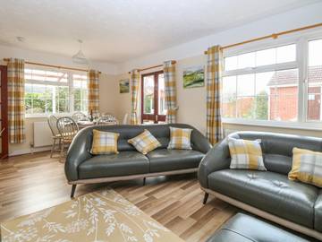 Cottage for 6 People in Martham, Great Yarmouth, Photo 3