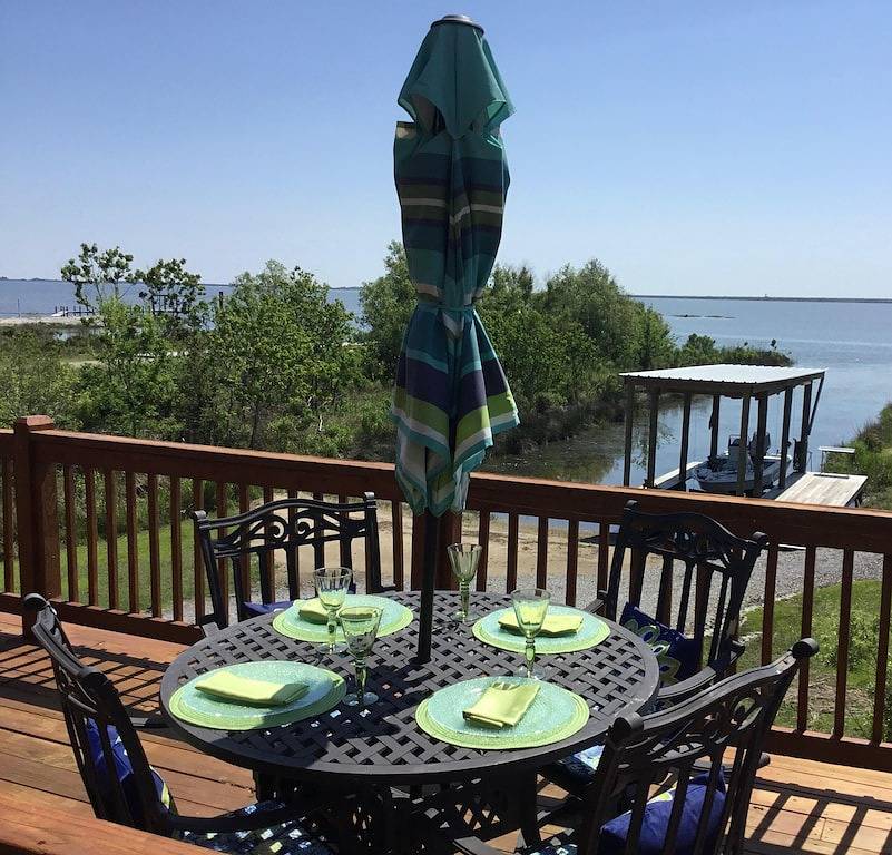 Gorgeous Lakefront Home: Private Pier, Boathouse, Kayaks - Fish From the Dock! in New Orleans, Lake Pontchartrain