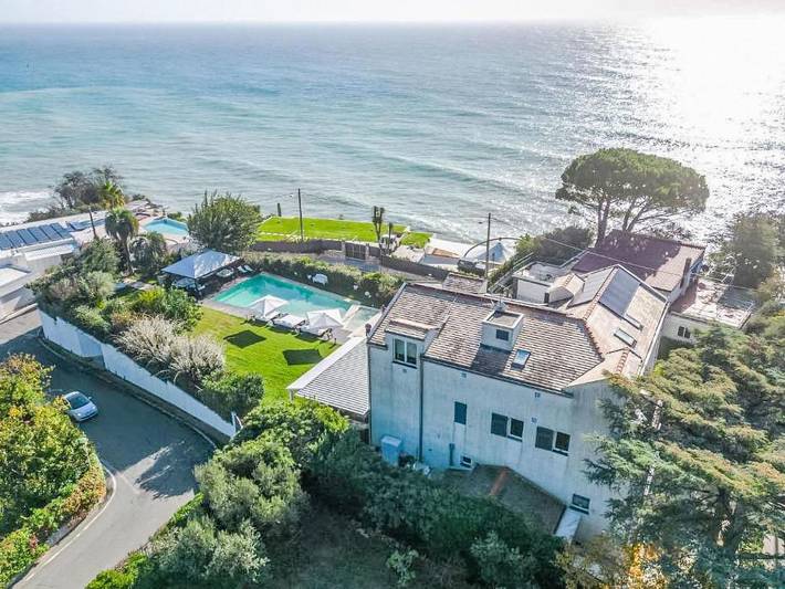 Appartement de vacances pour 6 personnes, avec terrasse ainsi que piscine et jardin, animaux acceptés - 1