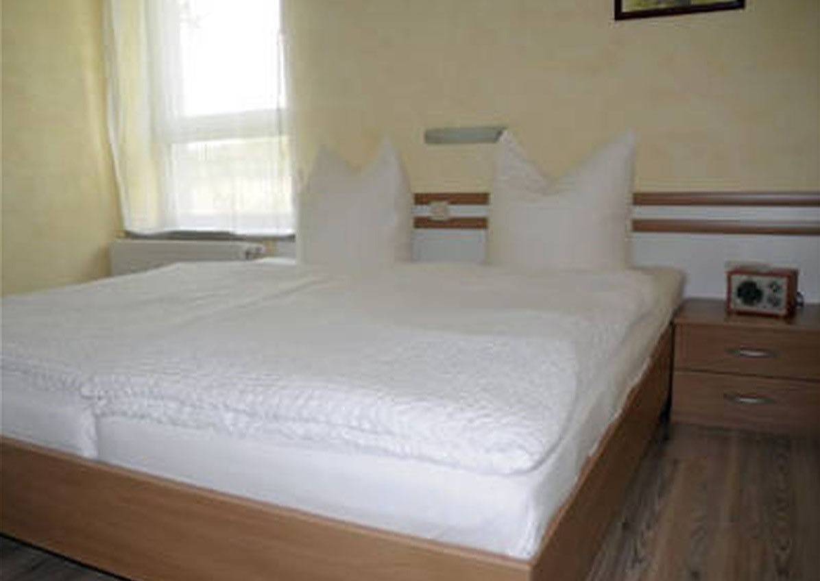 Ganze Ferienwohnung, Ferienhaus Gebind - Ferienwohnung 1, 40 qm, 1 Schlafzimmer, max. 4 Personen in Kranichfeld, Weimarer Land