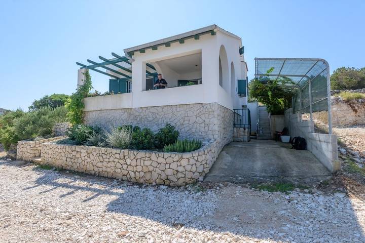 Smještaj za odmor za 6 osoba u Molat (Zadar)