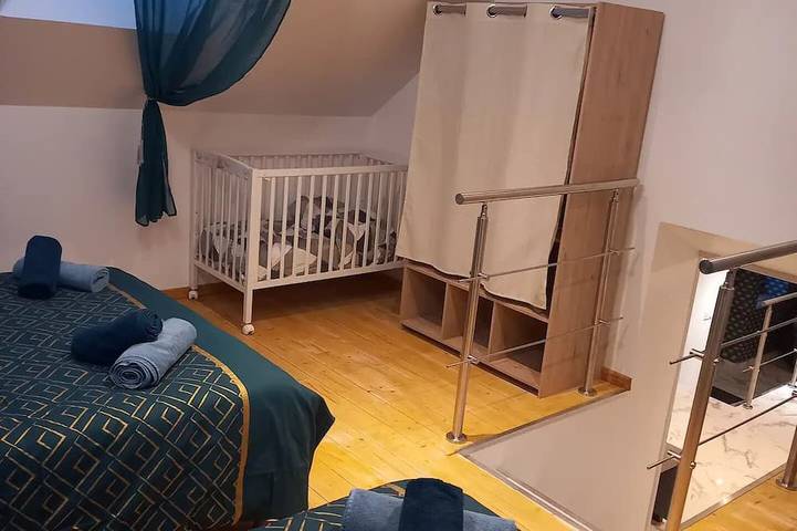 Location de vacances pour 12 personnes, avec jardin ainsi que terrasse et jacuzzi à Allerey-sur-Saône - 2