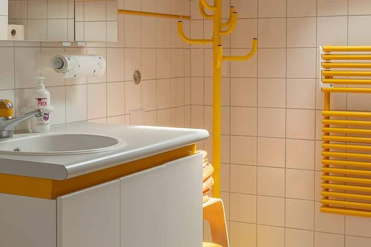 Ganze Wohnung, Helle Dachwohnung mit Charme in Interlaken, Thunersee