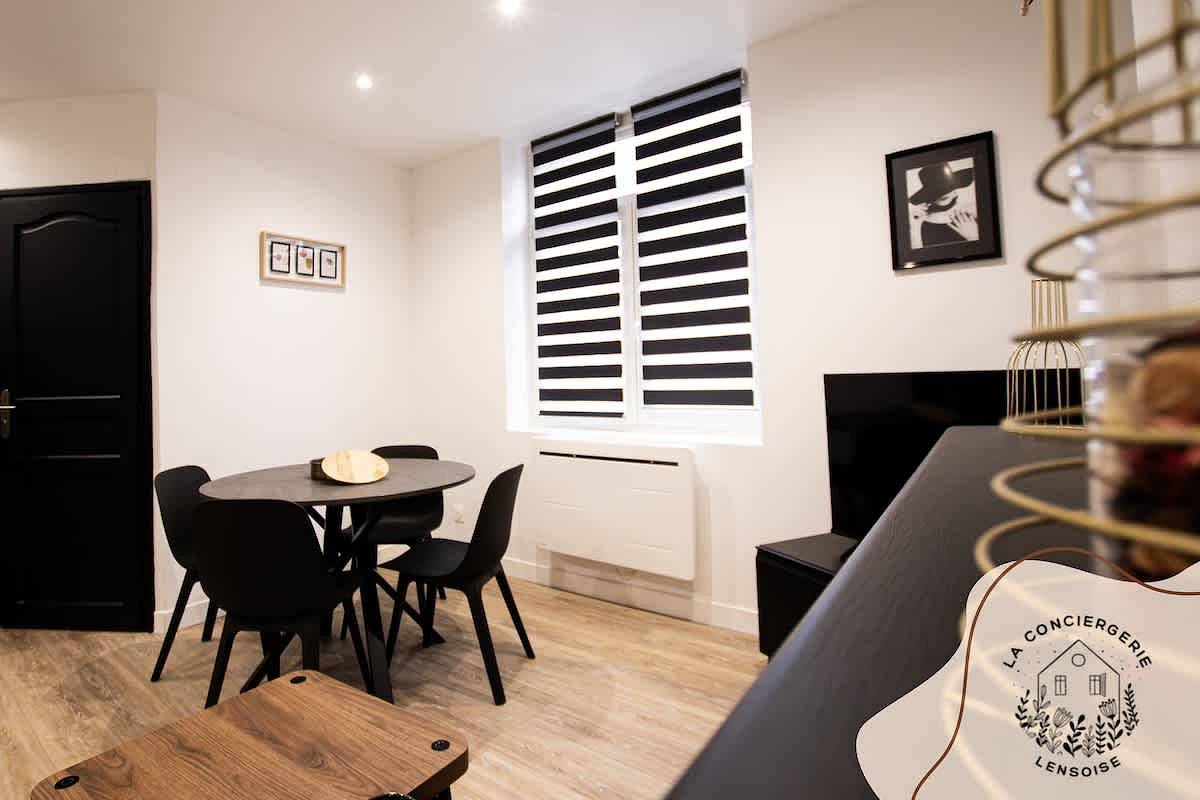 Appartement entier, Appartement de vacances pour 2 personnes in Lens, Région de Lens