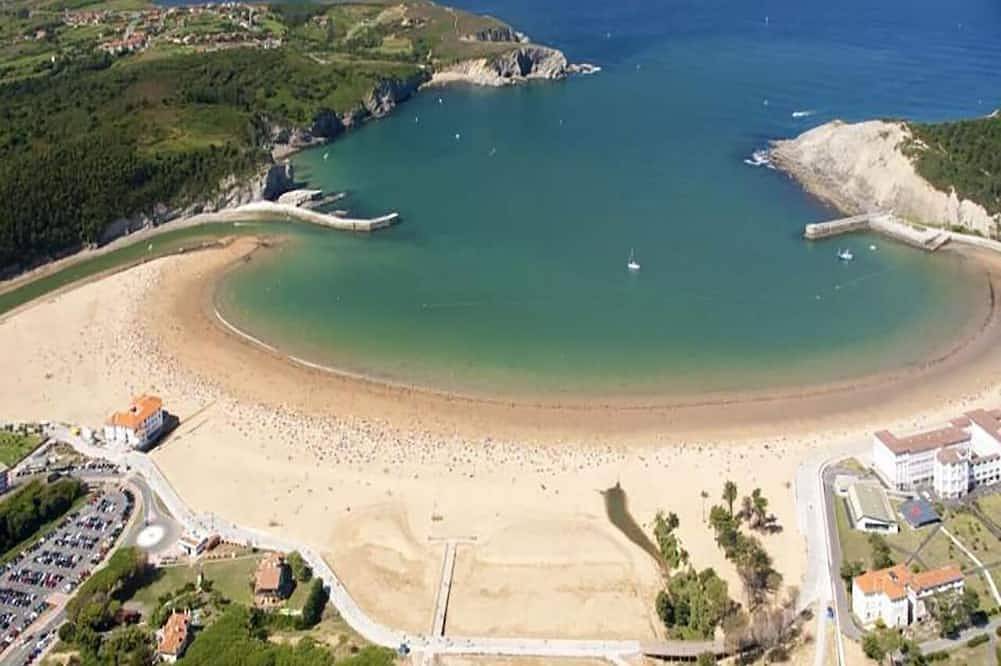 Entire apartment, Apartamento Bahía de Plentzia in Plentzia, Basque Coast (Spain)