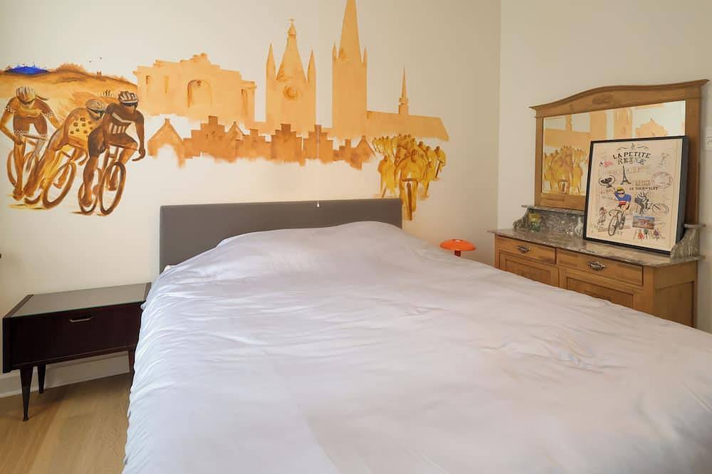 In hartje Ieper een karaktervol herenhuis.\neen vakantiewoning met een verhaal ! in Ieper, West-Vlaanderen