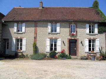 Chambre d’hôte pour 2 personnes, avec jardin dans Seine-et-Marne