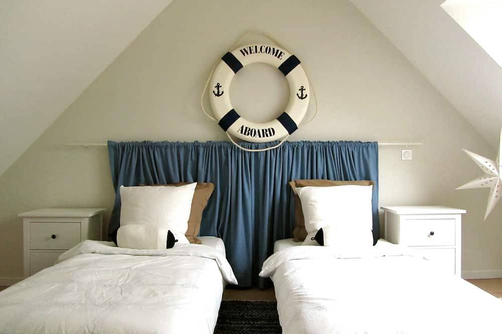 60m from the beach, Morbihan villa 4/9 pers. 4 bedrooms. 2 bathrooms, 3 stars, wifi Fibre in Pénerf, Damgan