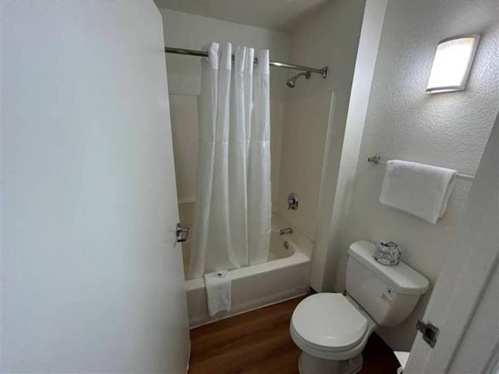 Apartamento entero, 1 cama tamaño queen | Suite, Nsmk, Microfridge in Riverside, Riverside County