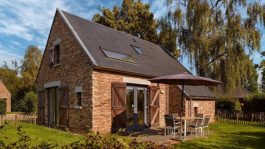Ferienhaus für 6 Personen, mit Pool und Garten, mit Haustier