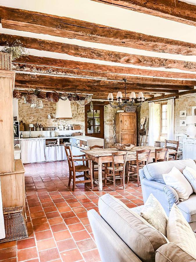 Location de vacances pour 2 personnes, avec Terrasse ainsi que Jardin et Piscine à Tourtoirac - 3