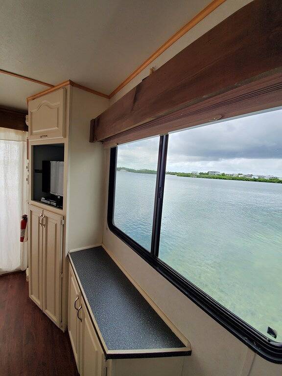Ocean views! 
Luxury suites in Stock Island, Lower Keys