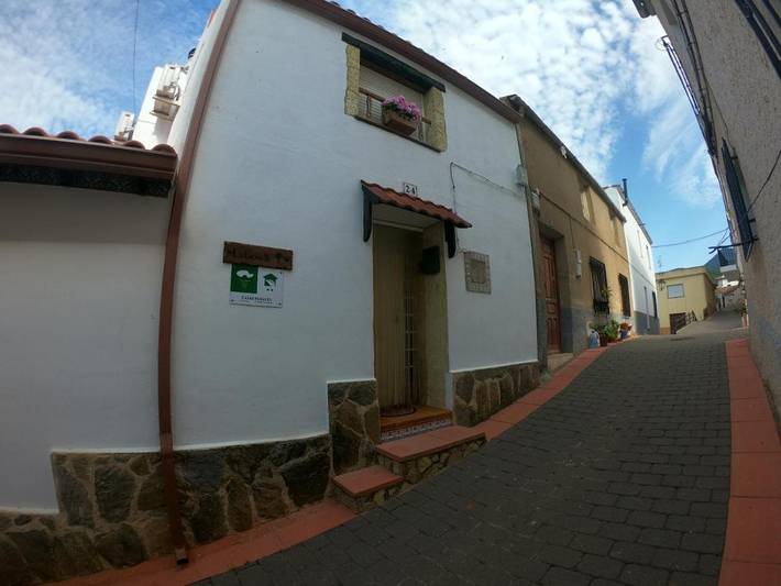 Casa rural para 4 personas, con vistas, Se admiten mascotas en Villaverde de Guadalimar