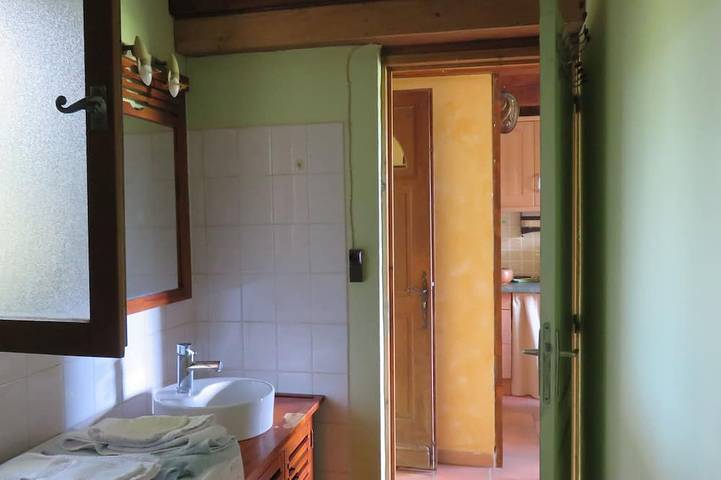 Gîte pour 3 personnes, avec jacuzzi ainsi que piscine et sauna à Lagorce - 4