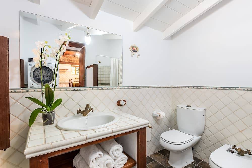 Kanarisches Haus mit Pool, Grill, Wlan, Netflix in El Sauce, La Orotava