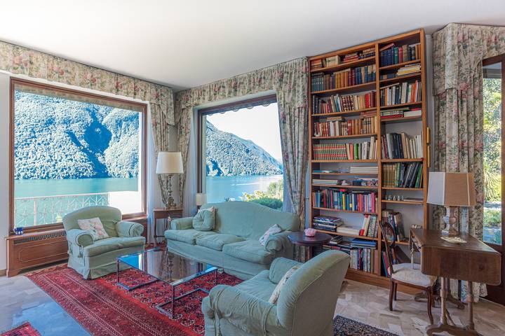 Ferienhaus für 6 Personen, mit Seeblick und Balkon, kinderfreundlich am Luganersee