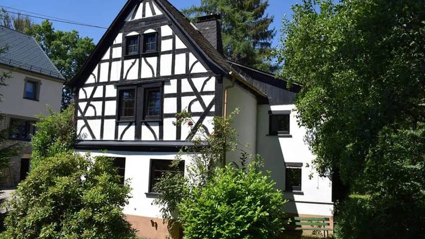 Ferienhaus für 8 Personen, mit Garten, mit Haustier im Westerwald
