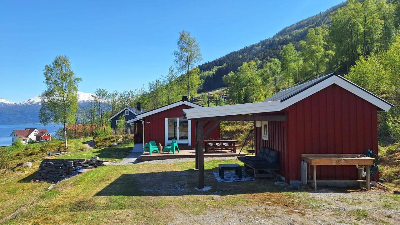 Nordfjordcabins Red in Stryn 