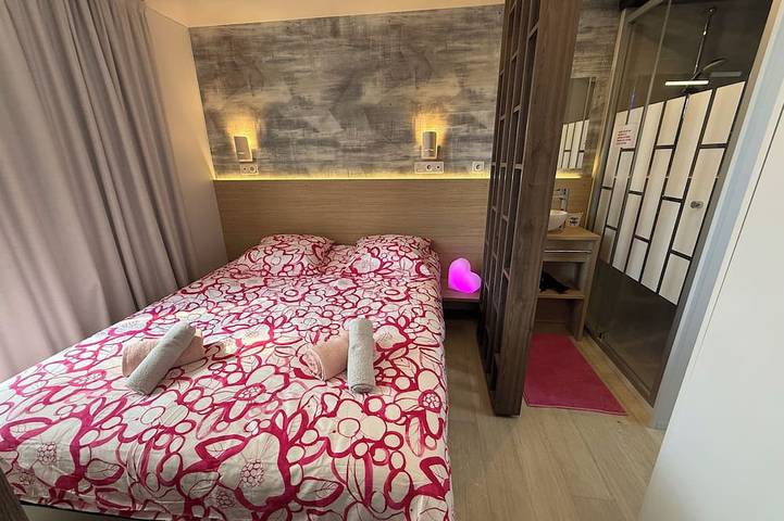 Location de vacances pour 6 personnes dans Plage D Aigue Bonne - 2