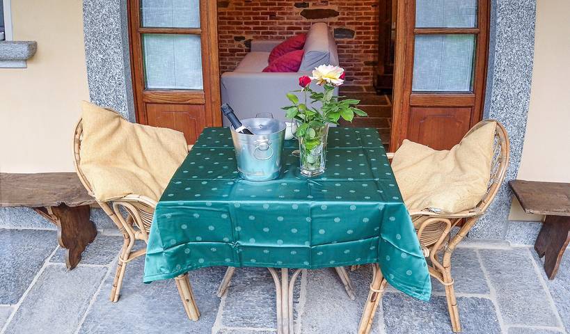 Ferienwohnung für 2 Personen, mit Garten und Ausblick sowie Terrasse in Comune di Cannobio - 2