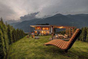 Ferienwohnung für 4 Personen, mit Whirlpool und Sauna sowie Garten in Latsch