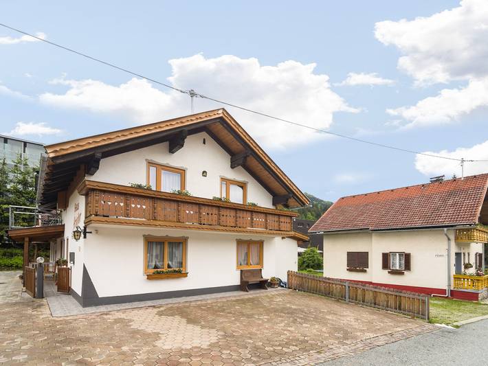 Ferienwohnung für 4 Personen, mit Terrasse und Pool sowie Garten, mit Haustier - 1