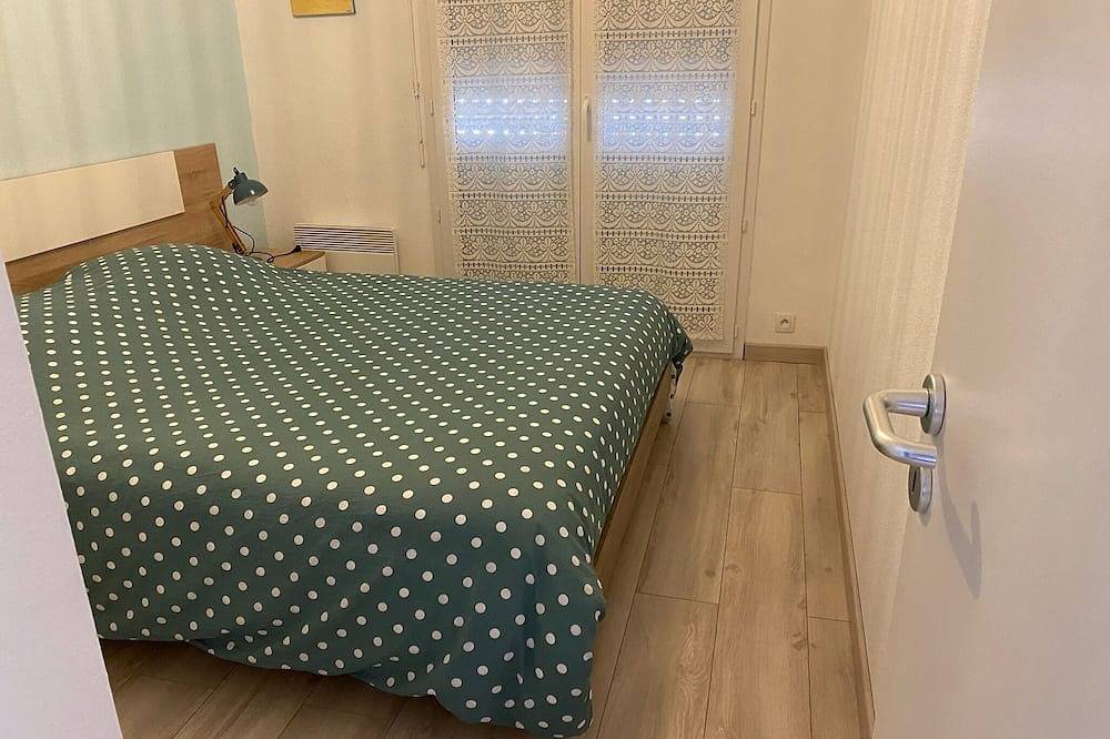 Appartement entier, Agréable appartement avec balcon, vue sur la mer, piscine sécurisée sur place. in Port-des-Barques, Région de Rochefort