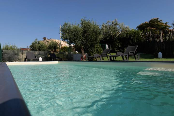 Trullo per 4 persone, con giardino a Martina Franca
