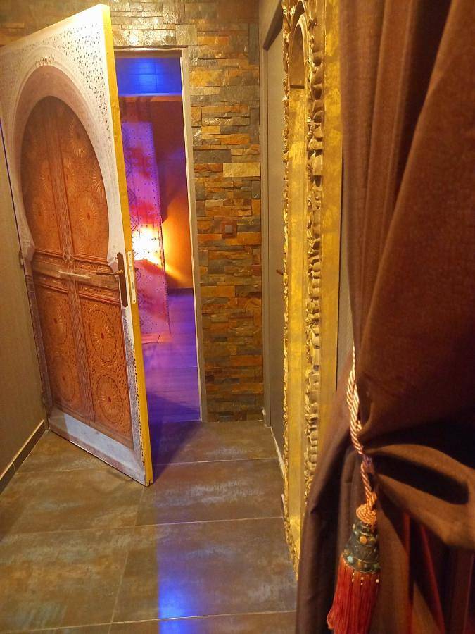 King Room with Spa Bath in Darnétal, Région de Rouen