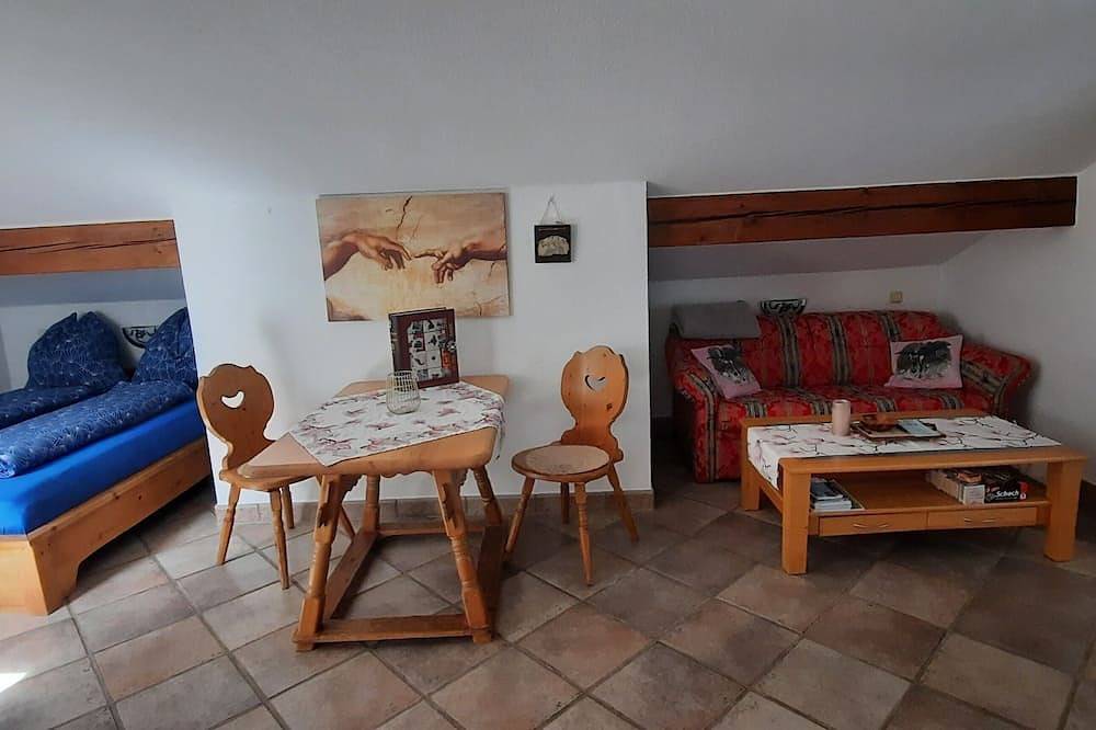Sunny apartment near Salzburg in Piding, Berchtesgadener Alpen