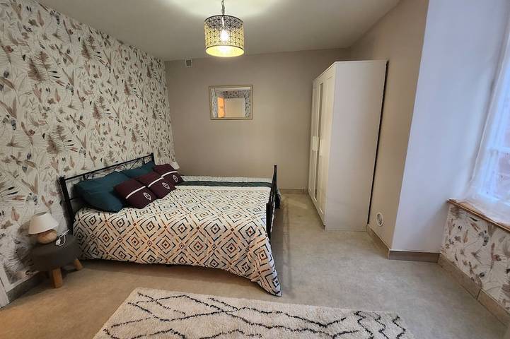 Appartement entier, Appartement tout confort au centre ville, proche de tous commerces in Montbard, Région de Montbard
