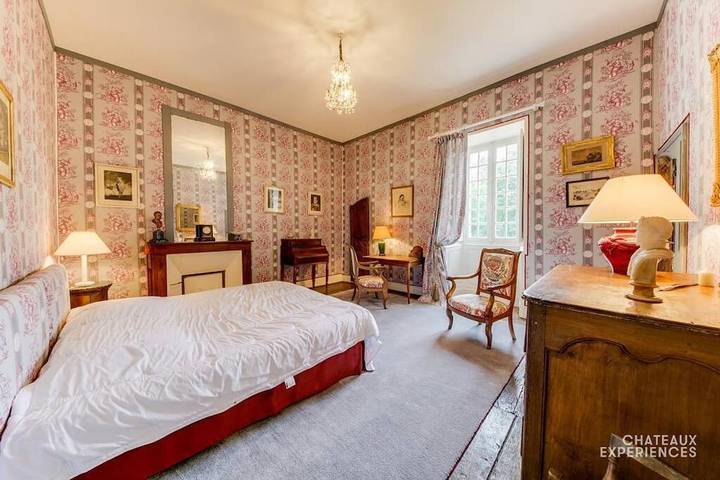 Location de vacances pour 8 personnes, avec jardin et piscine à Grand-Brassac - 2