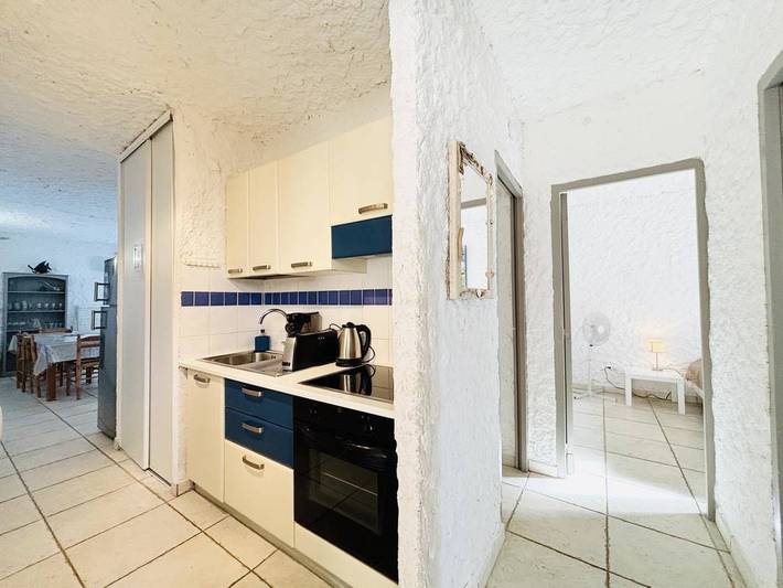 Appartement entier, Appartement 3 pièces avec terrasse et parking à 1 km de la plage, 6 couchages, Lumio in Sant Ambroggio, Lumio