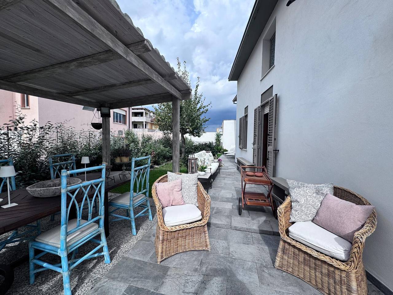 Villa 'La Via delle Rose' con Terrazza Privata, Giardino Privato e Wi-Fi in Tempio Pausania, Olbia-Tempio