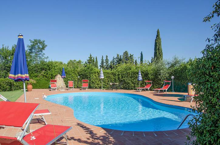 Ferienhaus für 9 Personen, mit Ausblick und Pool sowie Terrasse und Garten, mit Haustier - 1