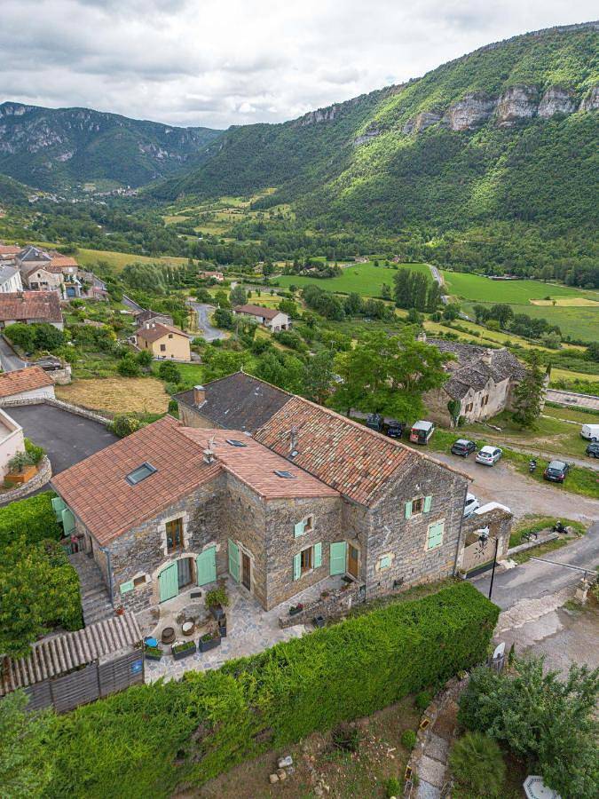 Maison d’hôte pour 3 personnes, avec bassin pour enfant et piscine ainsi que terrasse et jacuzzi dans les Gorges du Tarn - 3