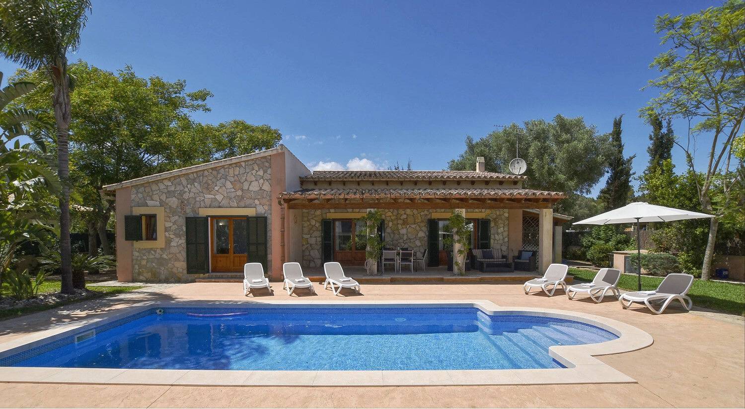 Maison de vacances 'Correfoc' avec piscine privée, Wi-Fi et climatisation in Crestatx, Sa Pobla