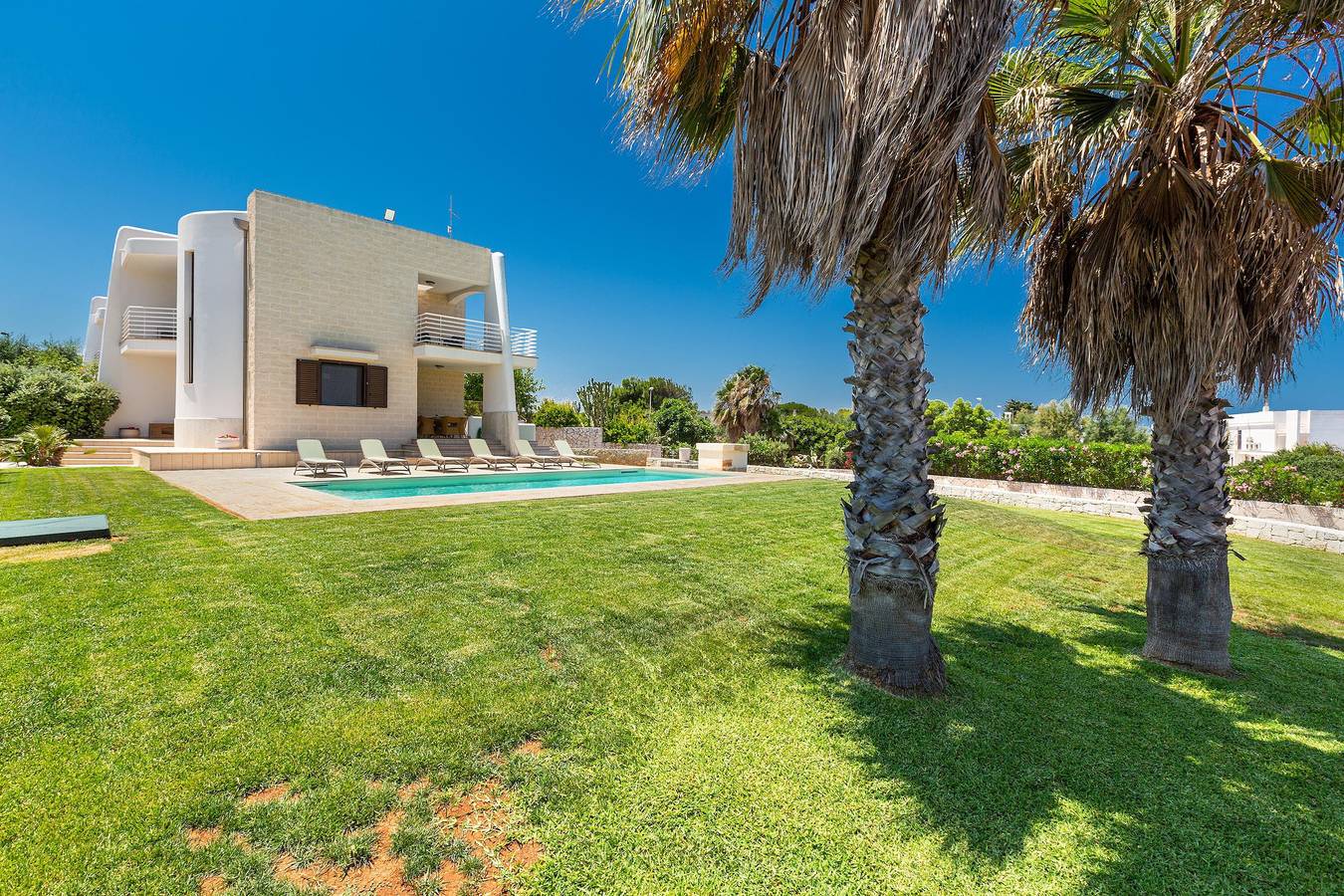 Villa für 9 Personen mit Garten in Torre Santa Sabina, Carovigno