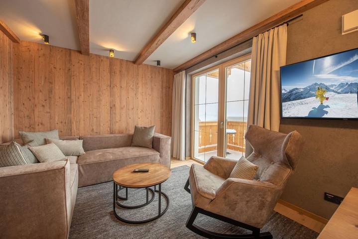 Ferienwohnung für 4 Personen, mit Sauna und Ausblick sowie Balkon in der Zillertal Arena