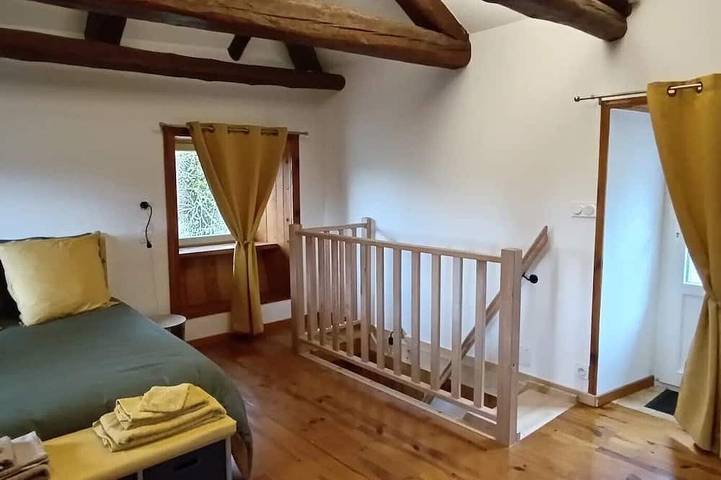 Location de vacances pour 2 personnes, avec jardin à Mazet-Saint-Voy - 4