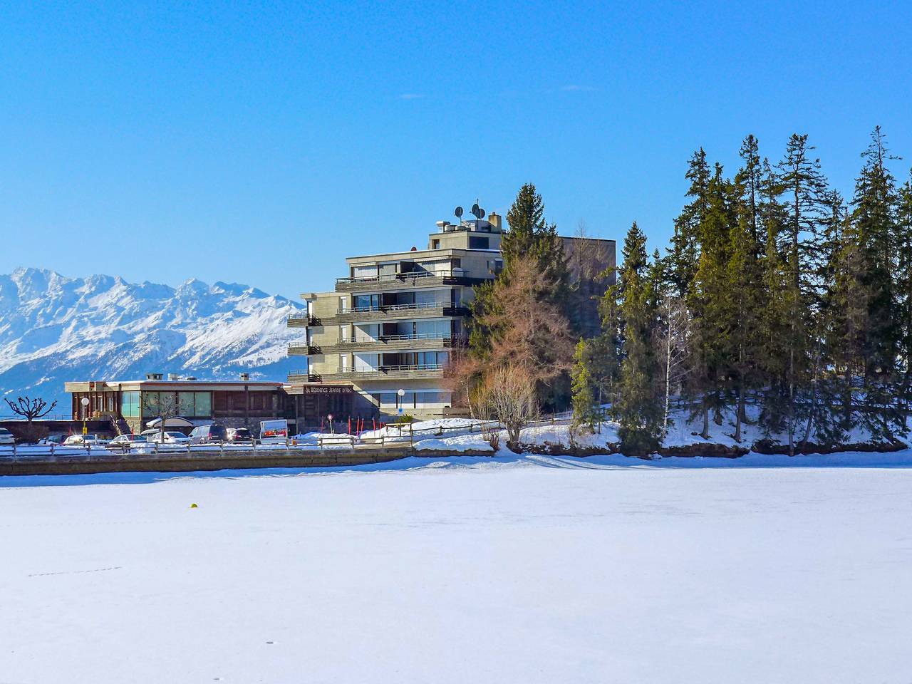 Geheel appartement, Jeanne D'Arc Apt. in Crans-Montana, Sion - Sierre & omgeving