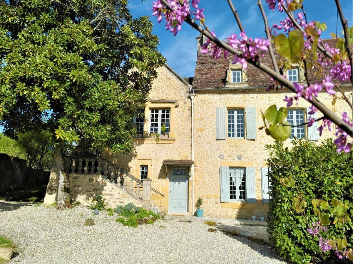 Rue du Château in Lalinde, Périgord Pourpre