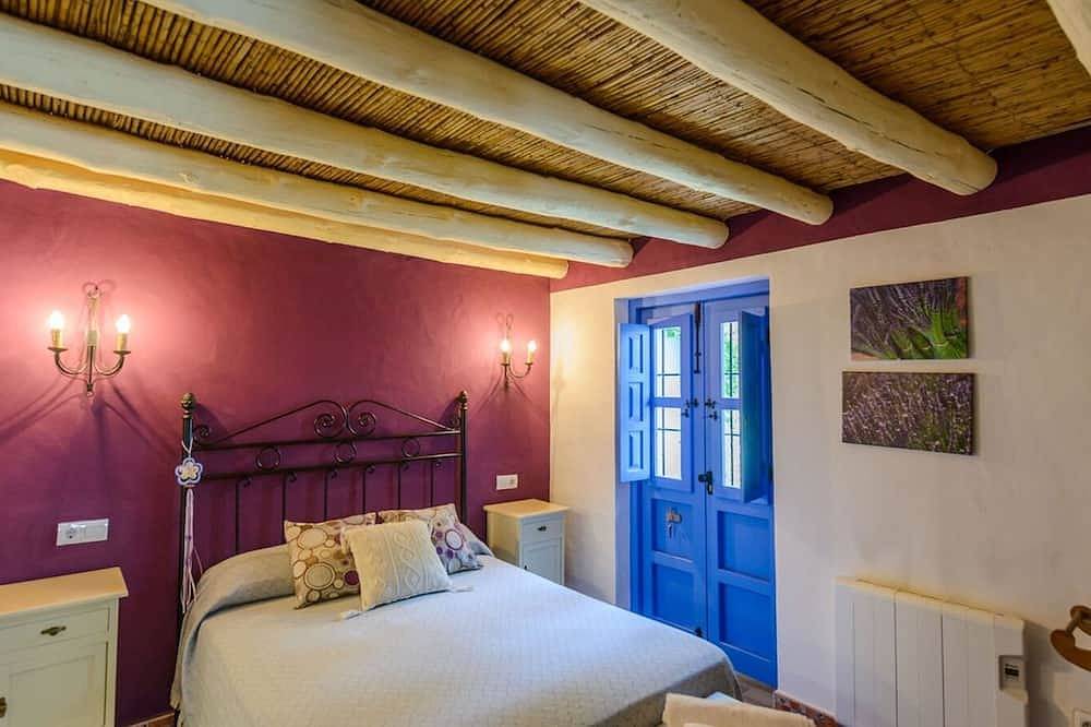 Casa Almijara Cómpeta by Ruralidays in Acebuchal, Cómpeta