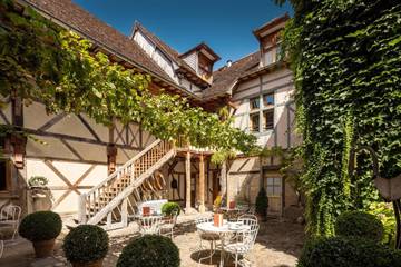 Hôtel pour 2 personnes, avec jardin et piscine ainsi que sauna et jacuzzi à Troyes