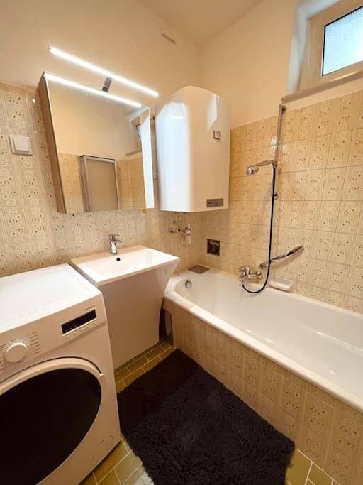 Ganze Wohnung, One-Bedroom Apartment in Gmunden, Bezirk Gmunden