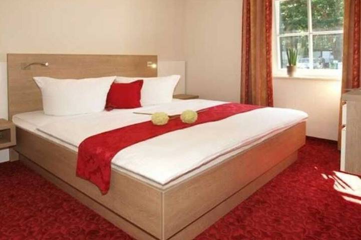 Ferienhaus für 6 Personen, mit Terrasse und Garten sowie Sauna in Kölpinsee - 4